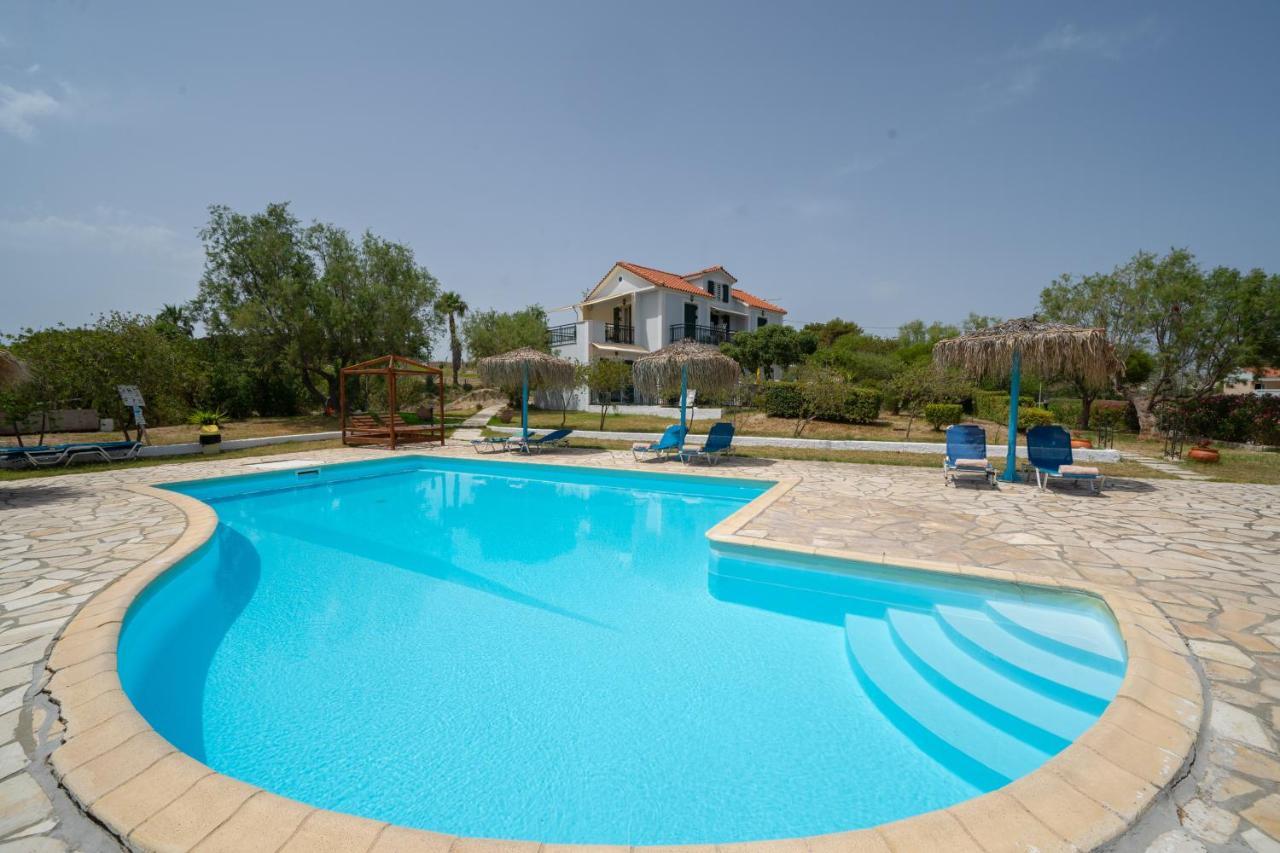 XI Village Xi Beach Exteriér fotografie